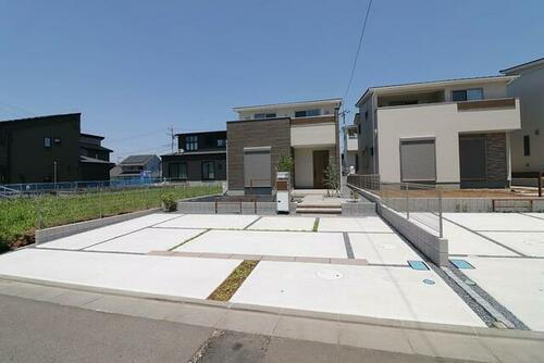 茨城県つくば市下河原崎 2階建 築1年未満