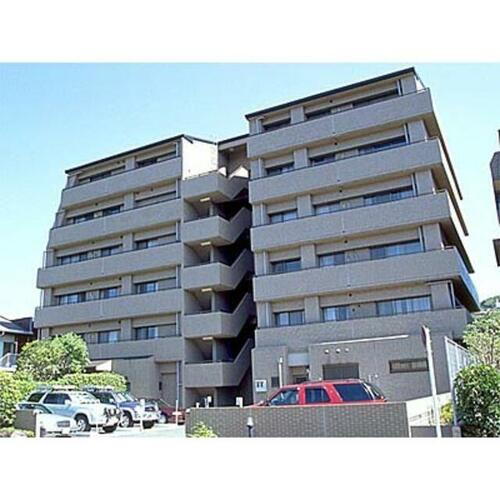 パティオ本牧 6階建