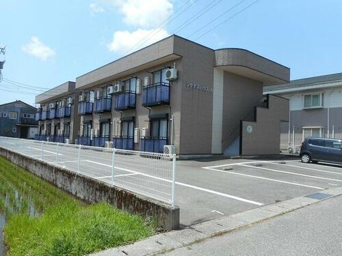 シグナスハウス　Ａ棟Ｂ棟 2階建