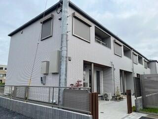 東京都世田谷区南烏山１丁目 2階建