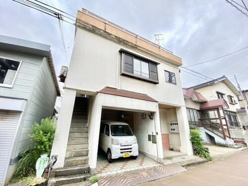 新潟県長岡市中島５丁目 3階建