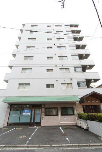 福岡県北九州市小倉北区白銀１丁目 8階建