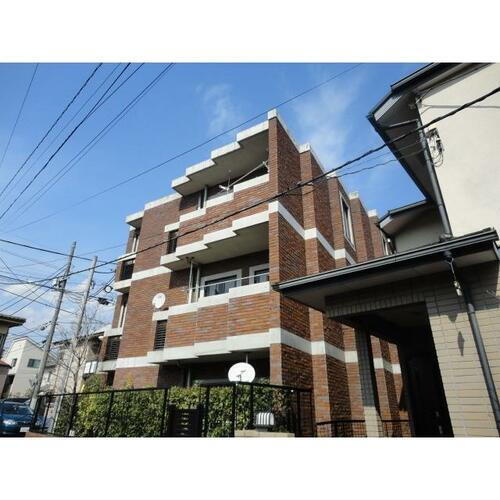ラ・ファミーユ壱番館