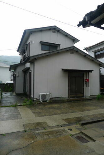 長崎県長崎市深堀町３丁目 2階建