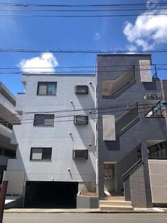 埼玉県所沢市緑町２丁目 3階建