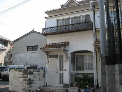 京都府京都市伏見区桃山最上町 2階建