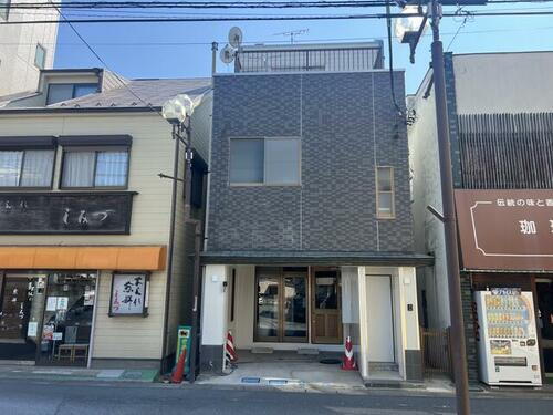 埼玉県桶川市寿１丁目 築33年2ヶ月 3階建