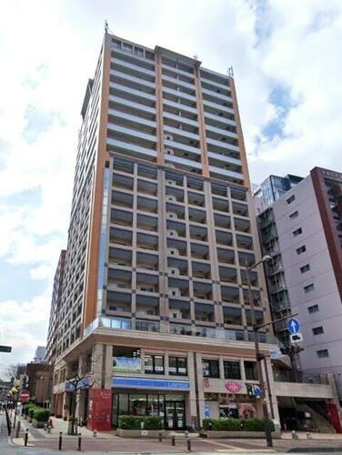 福岡県福岡市中央区大名２丁目 20階建