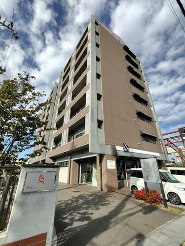 Ｗａｊｉｍａ小雑賀 8階建