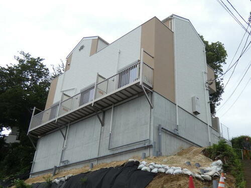 神奈川県横浜市保土ケ谷区西谷２丁目 2階建