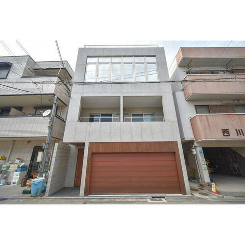 Ｕｌｙｓｓｅｓ芦屋 4階建