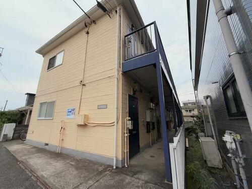 東京都八王子市中野町 2階建