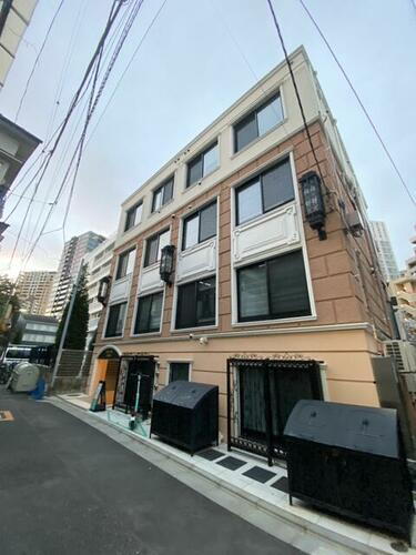 東京都渋谷区恵比寿２丁目 地上4階地下1階建