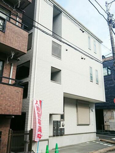 Ｂ’ｓ　ハウス