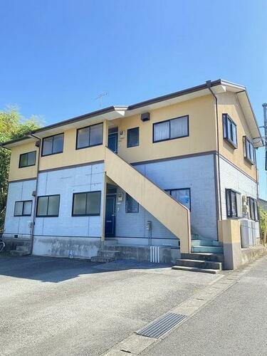 イーストハイツ 2階建
