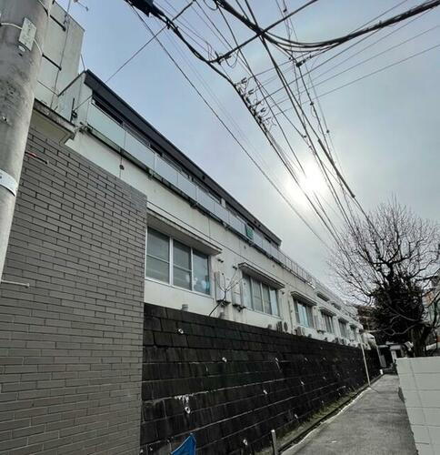 東京都渋谷区神山町 3階建