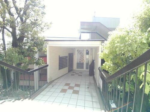 ヒルズ岡本 4階建