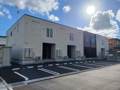 秋田県秋田市下北手松崎字家ノ前 賃貸アパート