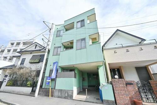 グリーンパーク 3階建