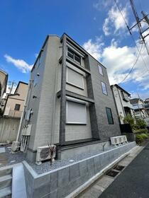 クロス上板橋 3階建