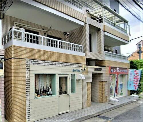 東京都渋谷区桜丘町 4階建