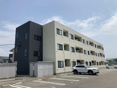 プリズム婦中 3階建