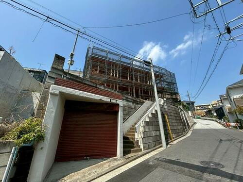 神奈川県横浜市鶴見区岸谷３丁目 2階建 