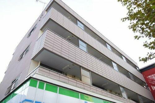 新山下三番館
