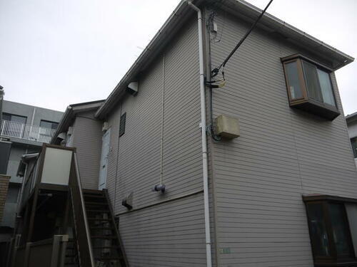 ハイパレス 2階建
