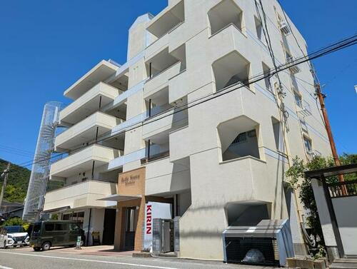 徳島県小松島市小松島町 賃貸マンション