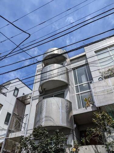 東京都品川区大崎３丁目 3階建