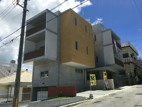 アンリハイツ 3階建