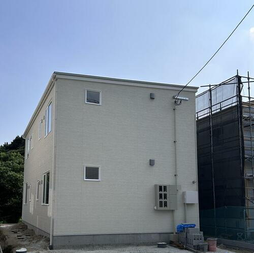 宮城県仙台市泉区山の寺１丁目 2階建 