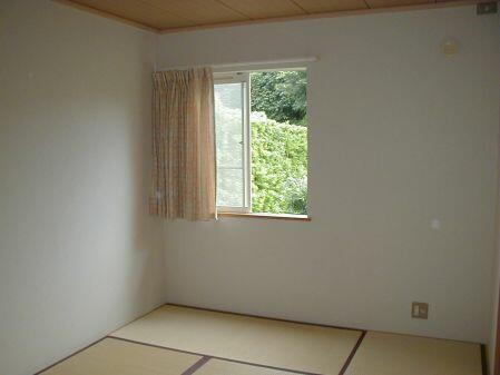 静岡県賀茂郡東伊豆町奈良本 2階建 築27年9ヶ月