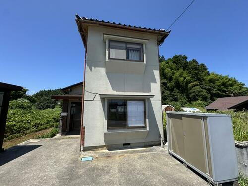 石川県七尾市中島町浜田 2階建