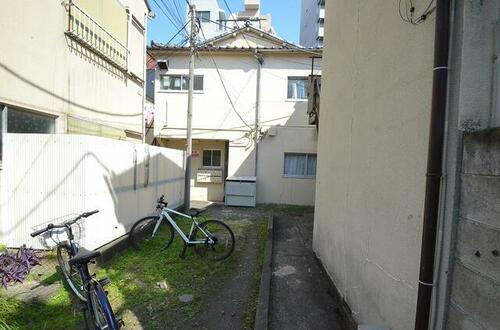 東京都豊島区上池袋２丁目 築67年4ヶ月 2階建