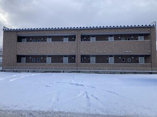 小松市白嶺町１－２６　　フォンテーヌ