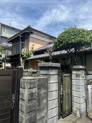 高知県高知市新屋敷１丁目 2階建