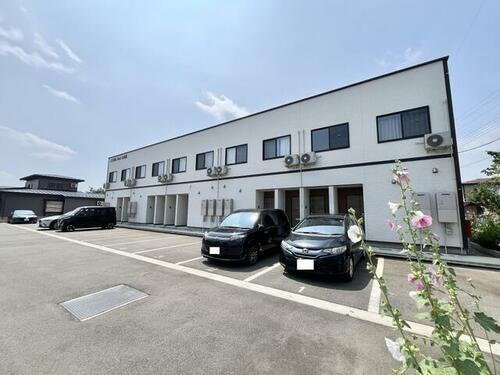 山形県東置賜郡川西町大字上小松 2階建 築2年5ヶ月