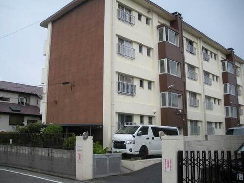 神奈川県横浜市戸塚区平戸３丁目 4階建 築61年5ヶ月