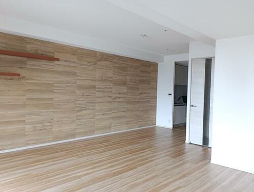 東京都新宿区西新宿５丁目 賃貸マンション