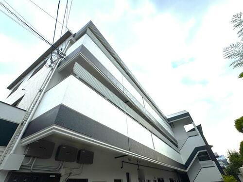 愛媛県松山市小坂３丁目 築35年1ヶ月 3階建