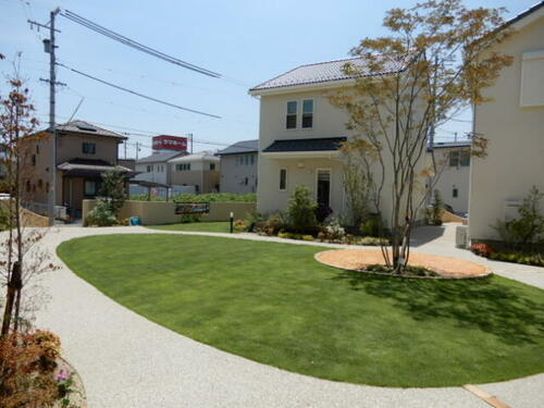 Ｔｉｎｙ　Ｔｏｗｎ　ＳＯＵＴＨ（戸建）