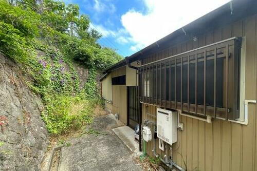 静岡県熱海市緑ガ丘町 平屋建て 築75年5ヶ月