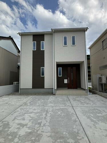 東町３丁目貸家