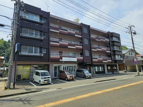 鷲田ビル 4階建