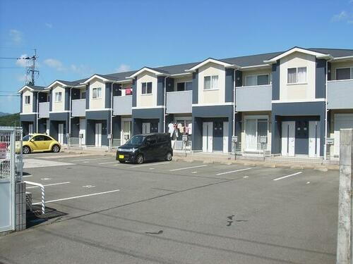 福岡県嘉穂郡桂川町大字吉隈 賃貸アパート