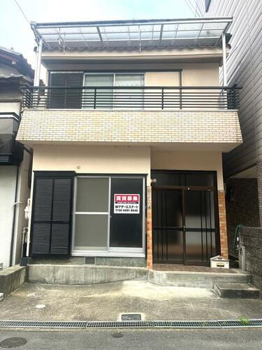 大阪府枚方市須山町 2階建