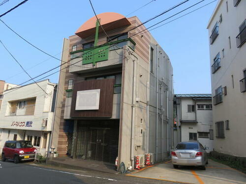 静岡県賀茂郡東伊豆町稲取 3階建