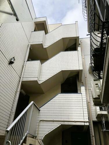 東京都中野区南台１丁目 地上3階地下1階建 築43年4ヶ月